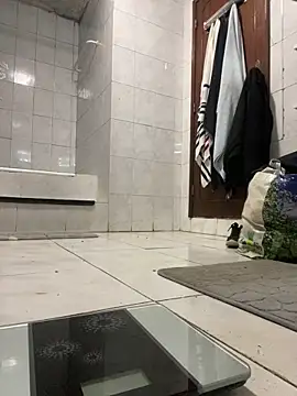 rogerdik76 online show from 02-18-26, 06:44