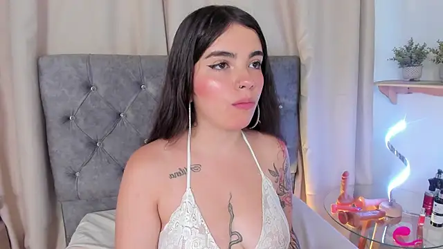 DaphneGlas online show from 01-07-26, 12:43