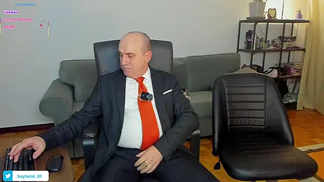 Snapshot of masterboy50 chatting on 02-14-26, 08:09 masterboy50 online show from 02-14-26, 08:09