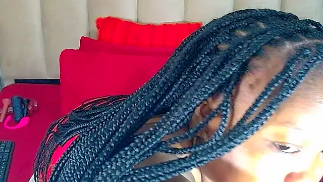 SEXYASSTINAXXX online show from 06-18-26, 05:17