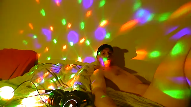 Snapshot of great_feeling chatting on 02-23-25, 04:39 great feeling online show from 02-23-25, 04:39