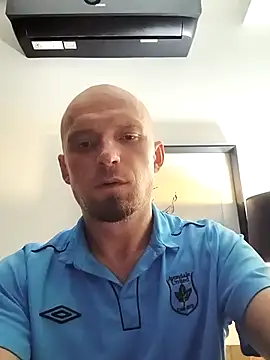 Snapshot of great_feeling chatting on 09-28-25, 01:01 great feeling online show from 09-28-25, 01:01