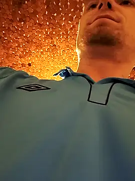 Snapshot of great_feeling chatting on 02-25-25, 05:19 great feeling online show from 02-25-25, 05:19