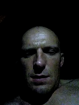 Snapshot of great_feeling chatting on 10-15-25, 01:04 great feeling online show from 10-15-25, 01:04