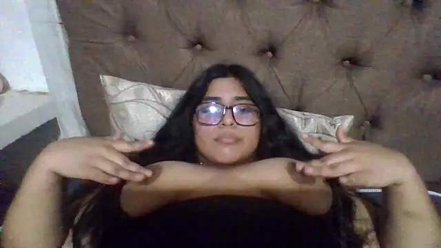 Snapshot of virginbrunette99 chatting on 03-16-25, 07:26 virginbrunette99 online show from 03-16-25, 07:26