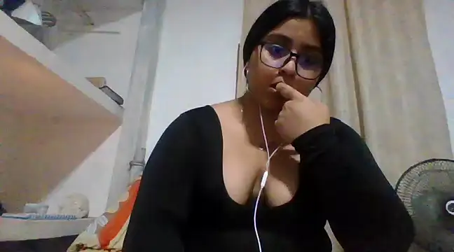 Snapshot of virginbrunette99 chatting on 02-26-25, 11:52 virginbrunette99 online show from 02-26-25, 11:52