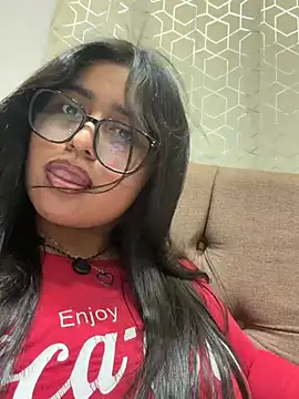 Snapshot of virginbrunette99 chatting on 06-19-26, 07:03 virginbrunette99 online show from 06-19-26, 07:03
