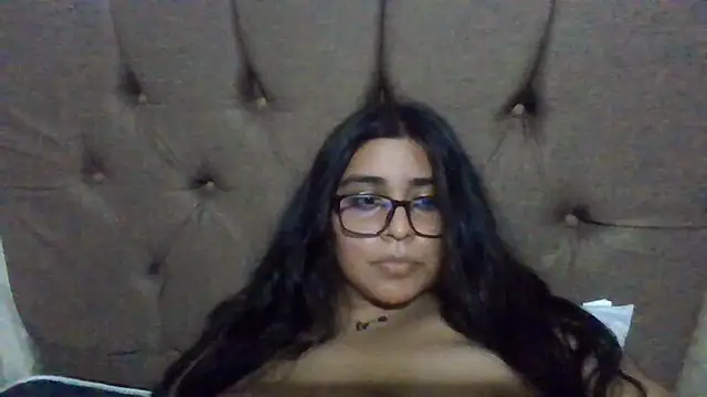 Snapshot of virginbrunette99 chatting on 03-20-25, 11:12 virginbrunette99 online show from 03-20-25, 11:12