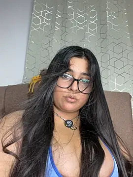 virginbrunette99 online show from 05-16-26, 04:00