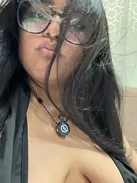 Snapshot of virginbrunette99 chatting on 07-11-26, 05:30 virginbrunette99 online show from 07-11-26, 05:30