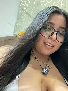 Snapshot of virginbrunette99 chatting on 07-13-26, 06:02 virginbrunette99 online show from 07-13-26, 06:02