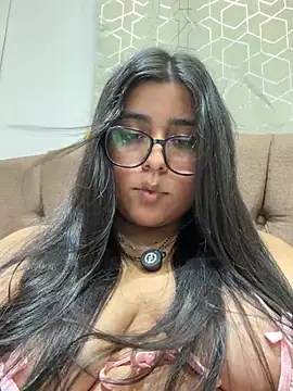 Snapshot of virginbrunette99 chatting on 07-12-26, 06:36 virginbrunette99 online show from 07-12-26, 06:36