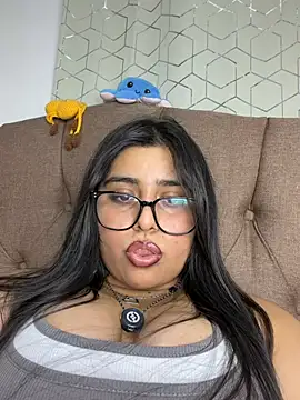 Snapshot of virginbrunette99 chatting on 06-20-26, 04:50 virginbrunette99 online show from 06-20-26, 04:50