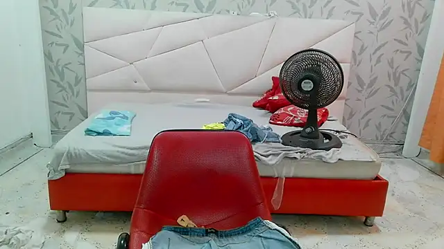 SexyPamela69 online show from 06-27-26, 07:53