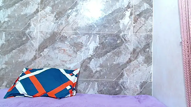 Snapshot of kima_leds chatting on 02-24-26, 01:39 kima leds online show from 02-24-26, 01:39