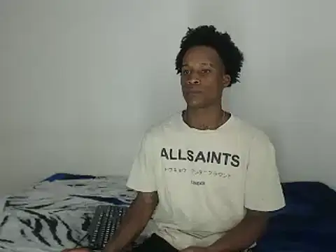 thomas love11 online show from 03-18-25, 11:42