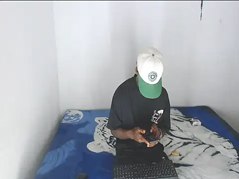 thomas love11 online show from 04-24-26, 01:51