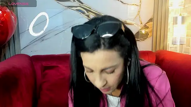 Bella williamss  online show from 02-10-26, 07:35