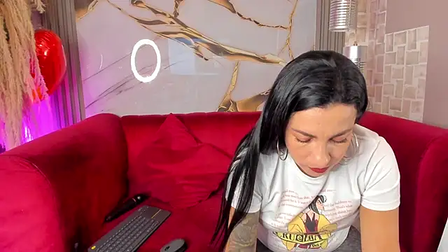 Bella williamss  online show from 11-20-25, 07:47