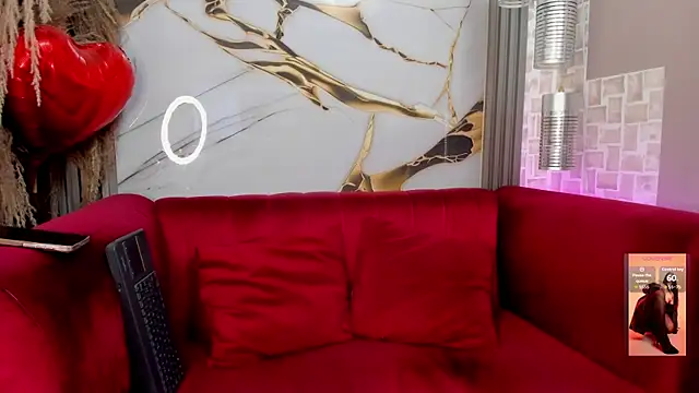 Bella williamss  online show from 05-07-26, 07:50