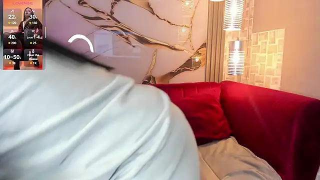 Bella williamss  online show from 11-13-25, 07:40