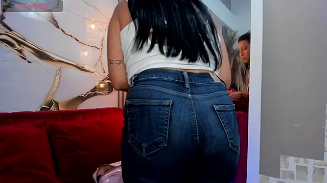 Bella williamss  online show from 07-17-26, 07:55