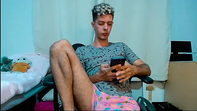 blondetwink online show from 02-24-25, 12:41