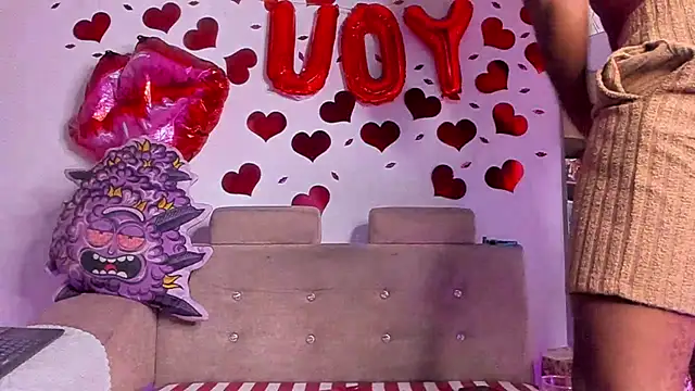 Snapshot of LOGAN_DRAKE chatting on 02-28-26, 11:04 LOGAN DRAKE online show from 02-28-26, 11:04