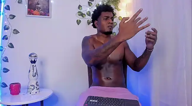 LOGAN DRAKE online show from 03-01-25, 05:20