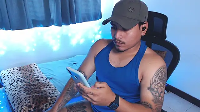 maxflurry  online show from 02-20-26, 06:43