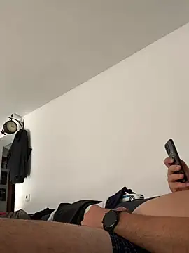 Mike8523 online show from 10-27-25, 01:01