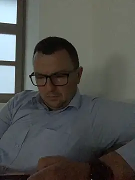 Mike8523 online show from 11-19-25, 05:29