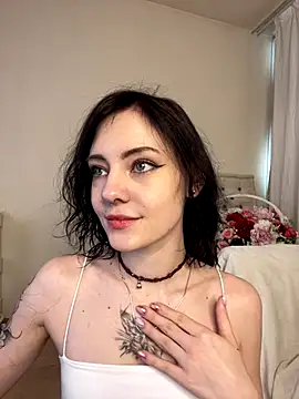 MeryWeaver online show from 12-15-25, 06:52