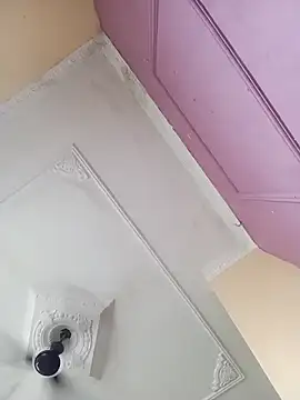 Snapshot of heena-3678 chatting on 10-05-25, 08:05 heena-3678 online show from 10-05-25, 08:05