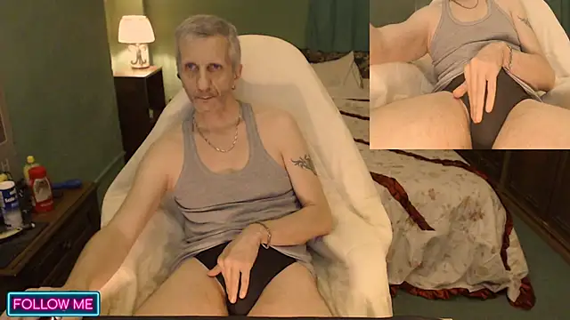 maxdaddy690 online show from 12-03-24, 09:28