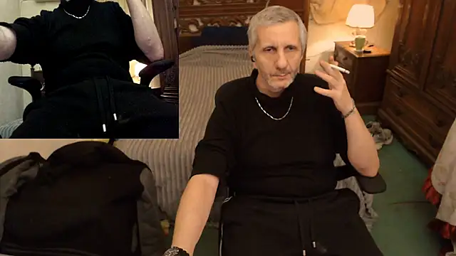 maxdaddy690 online show from 11-26-25, 10:10