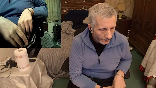 maxdaddy690 online show from 11-29-25, 10:54