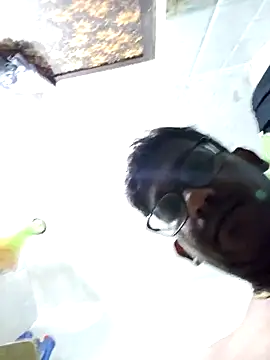 Snapshot of wildfun_ chatting on 10-06-25, 09:21 wildfun online show from 10-06-25, 09:21