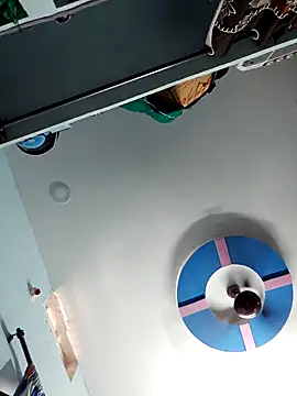 Snapshot of wildfun_ chatting on 10-23-25, 06:56 wildfun online show from 10-23-25, 06:56