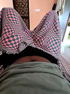 Snapshot of wildfun_ chatting on 10-21-25, 03:39 wildfun online show from 10-21-25, 03:39