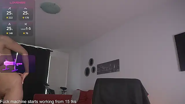 Snapshot of Jessi_Q chatting on 03-25-26, 06:35 Jessi Q online show from 03-25-26, 06:35