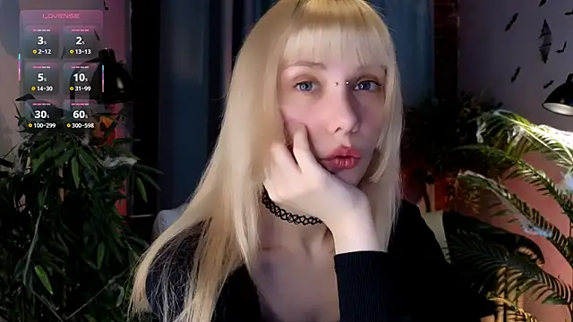 Cherry Bite online show from 10-22-25, 09:46