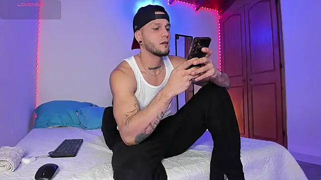 morenosiam online show from 10-15-25, 01:37