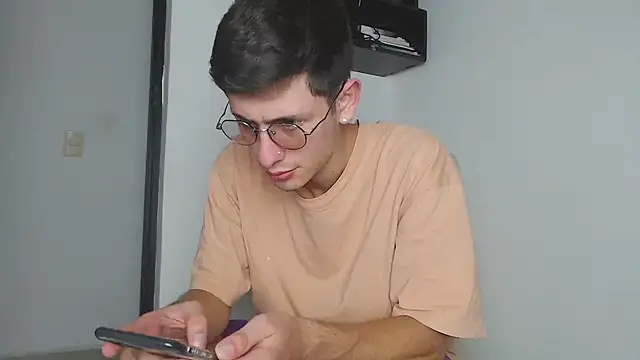 Andy collins   online show from 01-06-26, 10:14