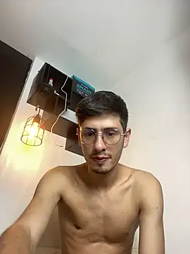 Andy collins   online show from 04-12-26, 05:44