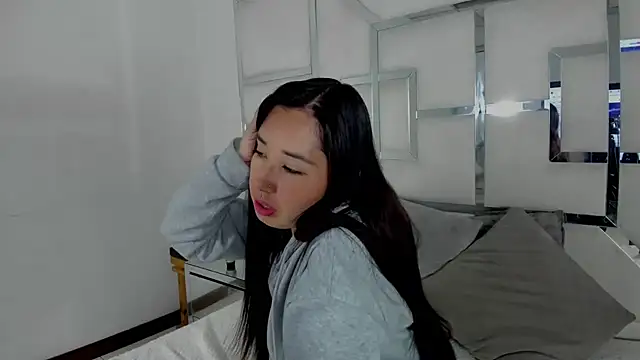 Snapshot of Celeste_X chatting on 11-24-25, 07:52 Celeste X online show from 11-24-25, 07:52