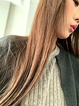 Xiaoxia-Baby online show from 04-08-26, 04:03