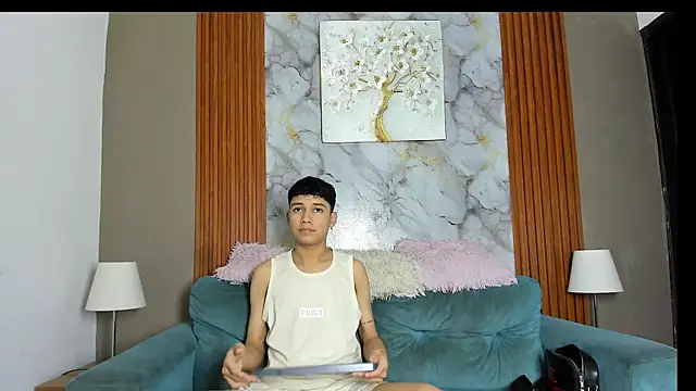 Snapshot of KING_OFF_BOYS chatting on 07-29-26, 01:21 KING OFF BOYS online show from 07-29-26, 01:21