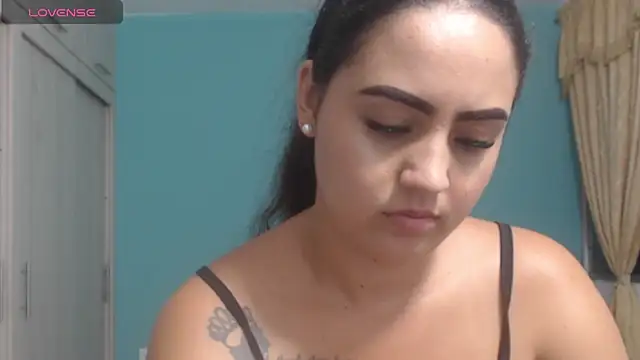 Anthonela Queen online show from 12-17-25, 12:37