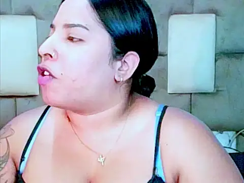 indiantopaz694u online show from 10-16-25, 05:59